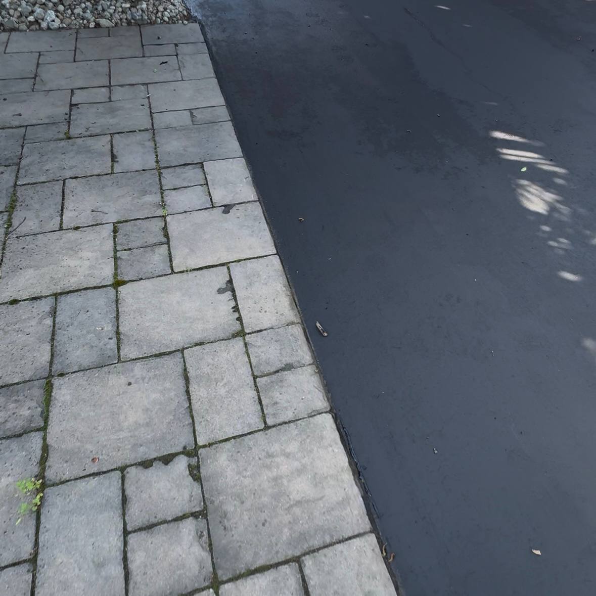 Clean driveway sealing edges in Hamilton